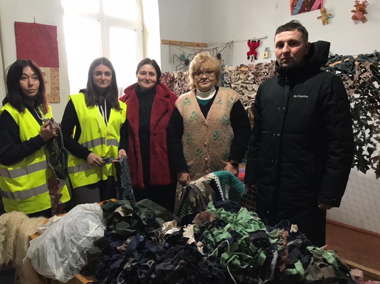 Плетемо маскувальні сітки для захисту техніки та бліндажів