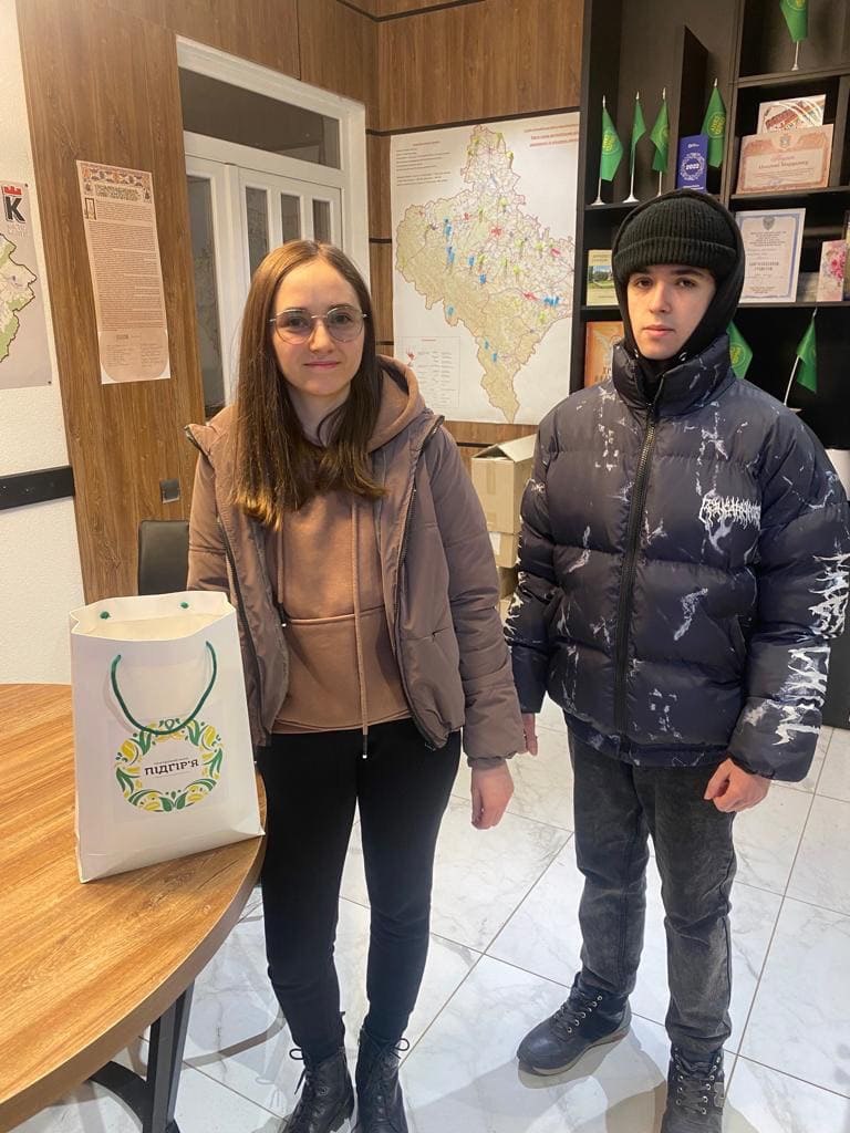 Ми й надалі допомагаємо нашим військовим